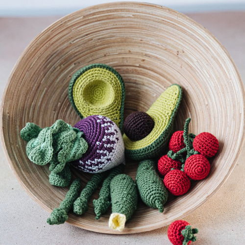 GROENTEN haakpatroon 5 in 1: avocado, sperziebonen, cherrytomaatjes, komkommer, raap. Amigurumi Set Pretend Play Crochet Book