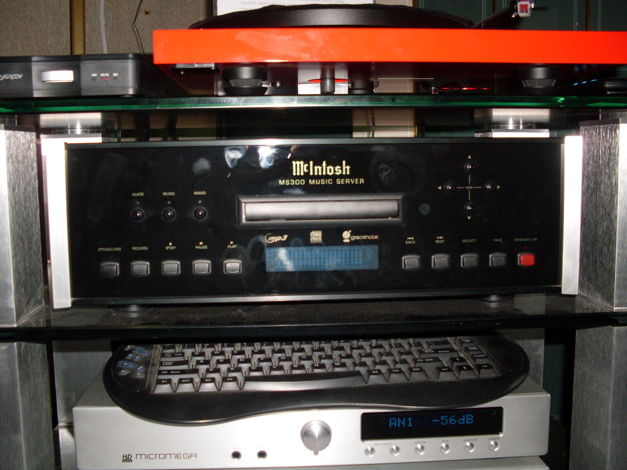 McIntosh MS300 Music Server