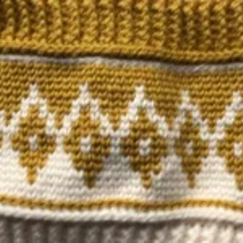 Crochet pattern for a crocheted cowl