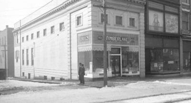 Walking Tour - Historic Downtown Mall