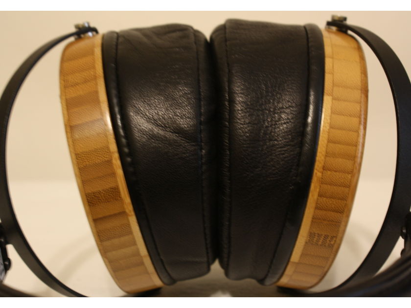 Audeze LCD-2 Headphones. bamboo with Lambskin Earpads. MINT Condition
