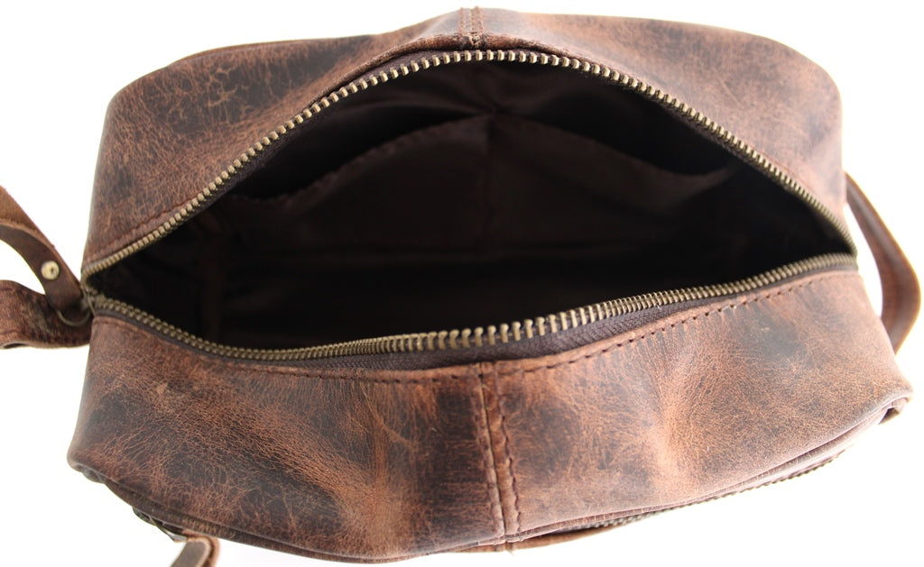 Quality Full Grain Genuine Hunter Leather Toiletry Bag - Image 13