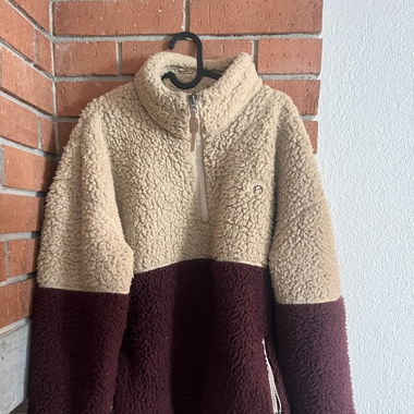 Weicher, flauschiger Pullover