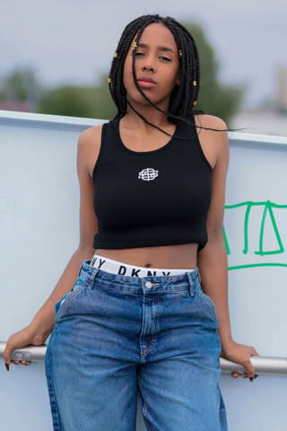 shakira azila