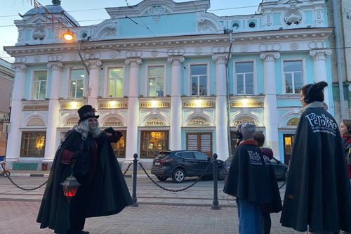 Истории и загадки Рождественской: атмосферная театрализованная экскурсия с фонарщиком