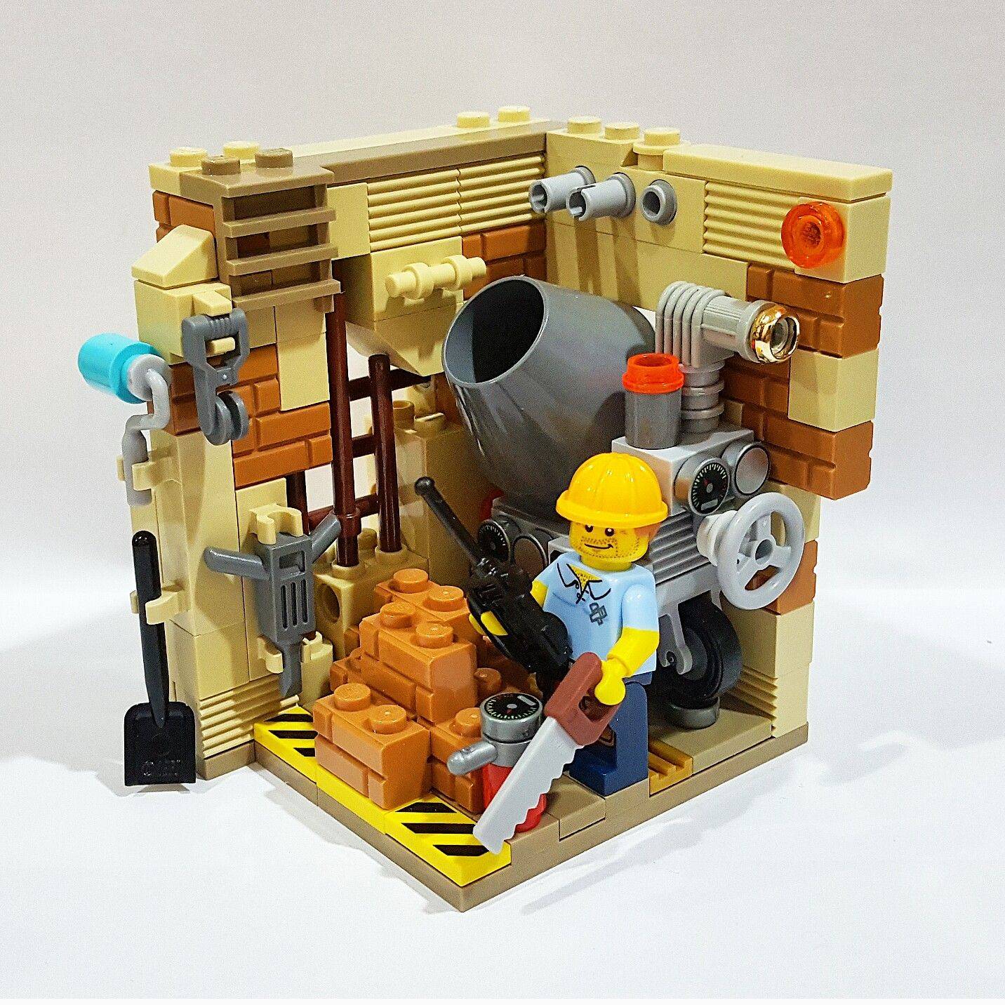 LEGO CONSTRUCTION WORKER