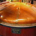 Cuve de brassage Mash Tun de la distillerie Bowmore sur l'île d'Islay dans les Hébrides intérieures d'Ecosse
