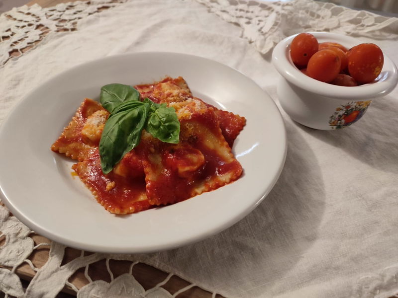 Food experiences Buti: Tuscan tradition: handmade pasta and special desserts