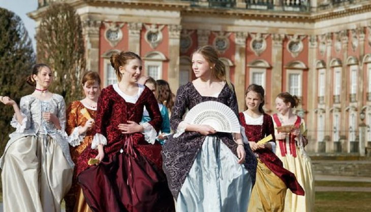 neues palais edle damen