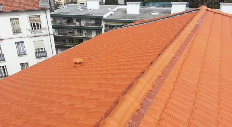 Pose de tuiles de Marseille à Nice Nord — photo 3 sur 7 — CEG TOITURE