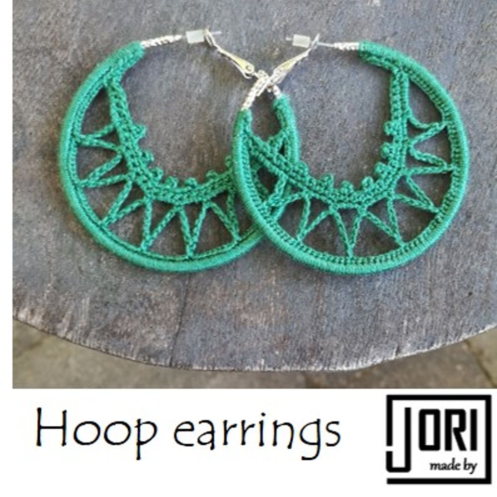 Round earrings hooks (EN)