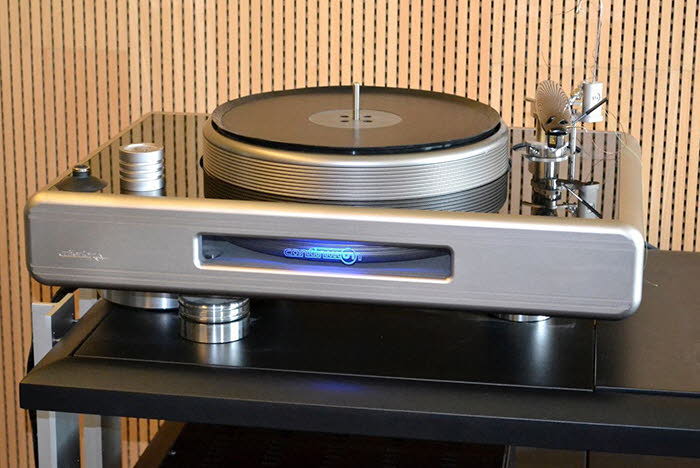 Continuum Criterion Turntable with copperhead arm