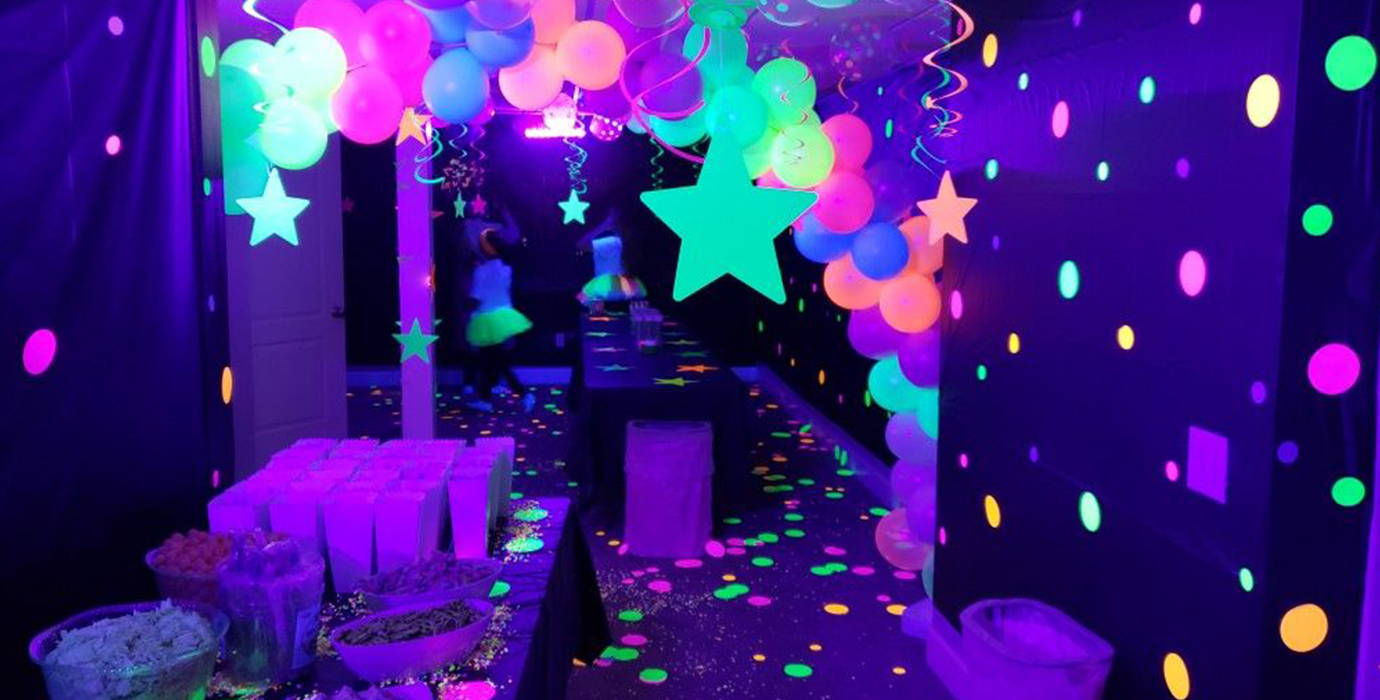 LED UV Black Light Fixtures for Birthday