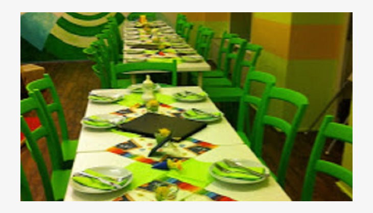 amitola geburtstags tisch