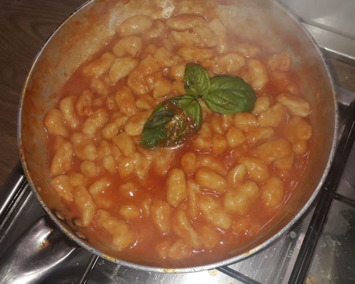 Corsi di cucina Napoli: Gnocchi alla sorrentina e vini campani: tradizione a tavola