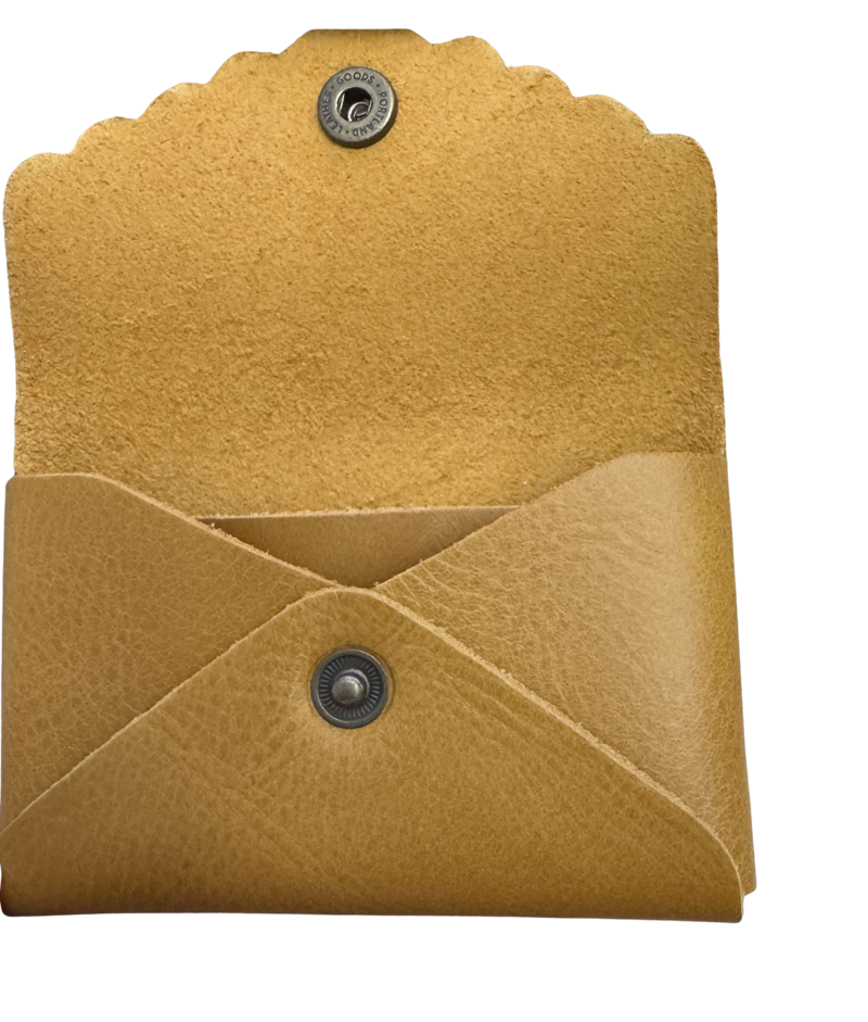 Daisy Plus Wallet - $14.00 | Portland Leather Resale Marketplace