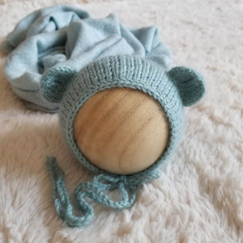 Bear Bonnet Knitting Pattern