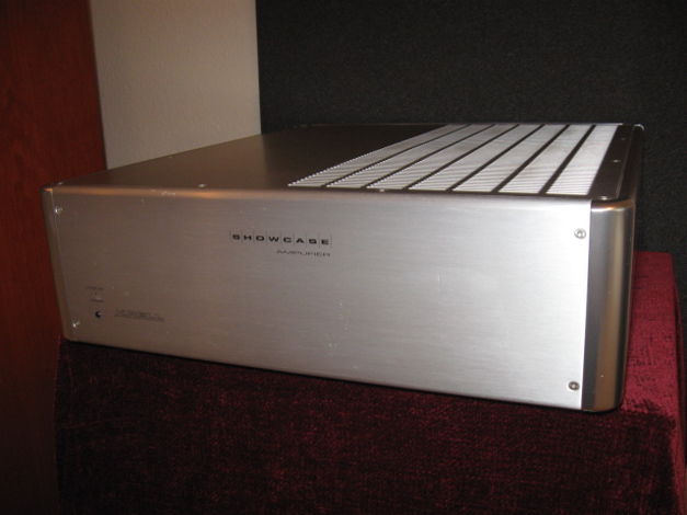 KRELL SHOWCASE 7 "XLR Balanced Class A" Power Amplifier...