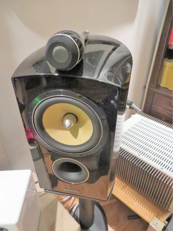B&W 805D2 monitor speakers