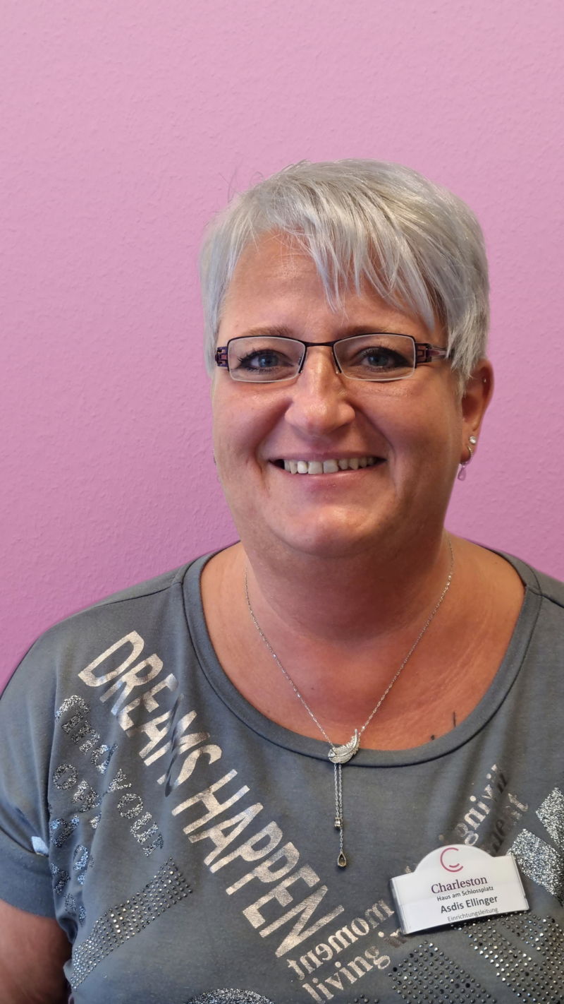 Pflegekraft mit 1-jähriger Ausbildung