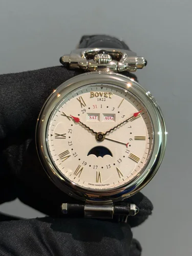 Bovet Sportster Amadeo Fleurier COMPLICATIONS TRIPLE DATE