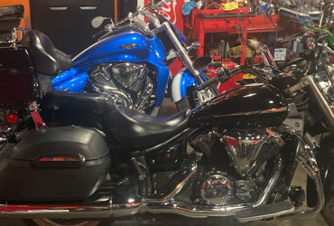 2007 YAMAHA V STAR 1300 TOURER RAVEN/RED motorcycle for rent near St. George, UT