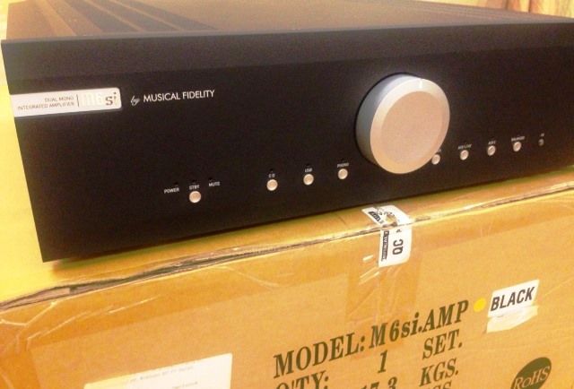 Musical Fidelity M6si integrated amp  Mint