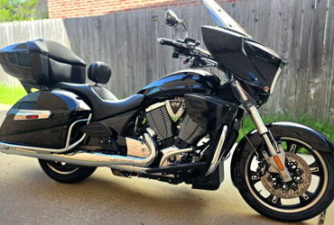 2016 VICTORY CROSS COUNTRY TOUR motorcycle for rent near Missouri City, TX