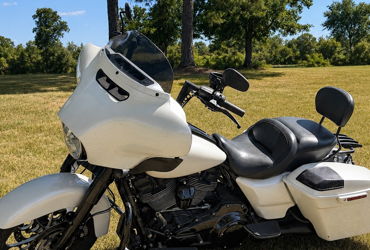 2017 HARLEY-DAVIDSON STREET GLIDE ULTRA motorcycle for rent near GILMER, TX
