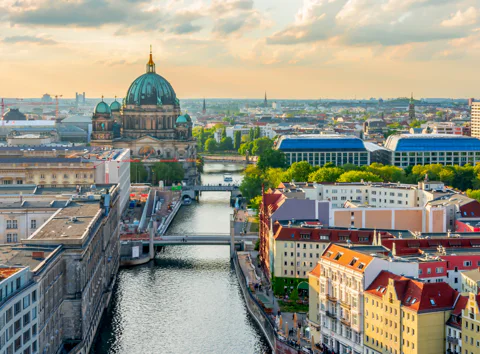 Prague-Berlin One-Way Sightseeing Day Tour
