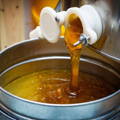 raw-honey-flowing-from-extractor-gypsy-shoals-farm