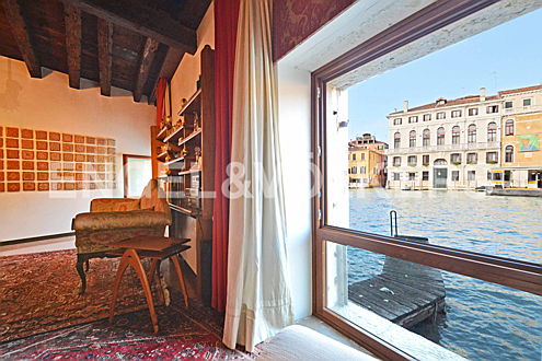  Venice
- proprietà-di-rappresentanza-sul-canal-grande (2).jpg
