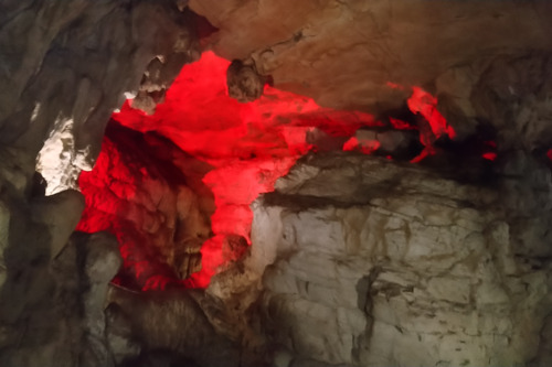 Путешествие к Воронцовским пещерам с посещением чайных плантаций
