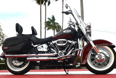 2023 HARLEY-DAVIDSON HERITAGE CLASSIC motorcycle for rent near Miami, FL