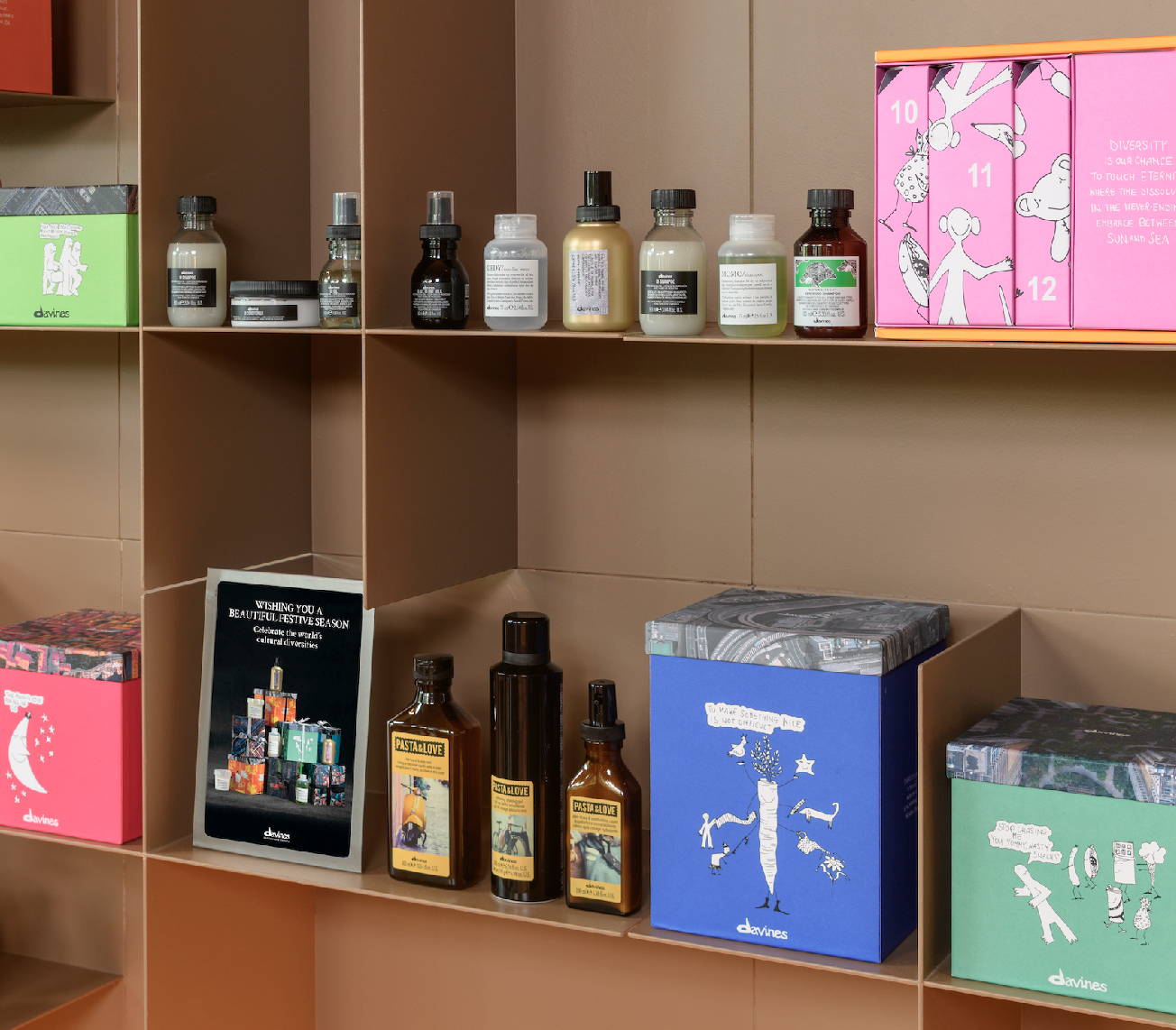 Holiday gifting at Davines salons