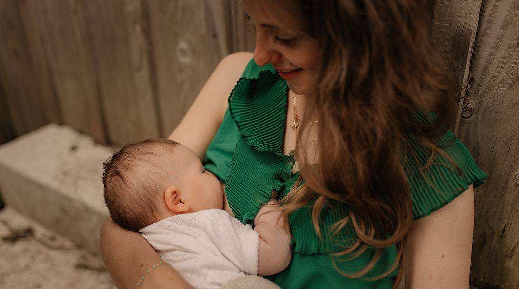 Vêtement pour maman qui allaite chic et élégant