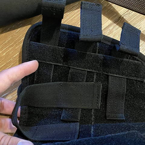 shoulder holster review, shoulder holster for men, shoulder holster for fat guy, right hand shoulder holster