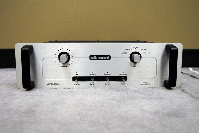 Audio Research LS-12 Stereo Preamplifier in Silver