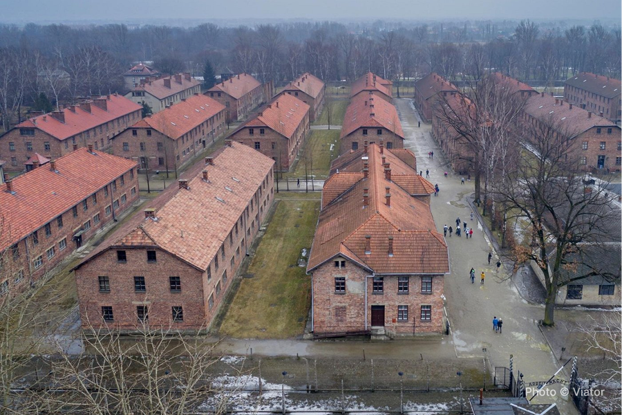 From Krakow: Auschwitz-Birkenau Guided Tour (hotel pick up) - photo 4