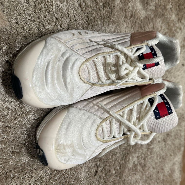 Tommy Hilfiger sneakers 