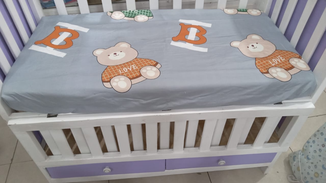 Bedsheets for baby cots (Pair