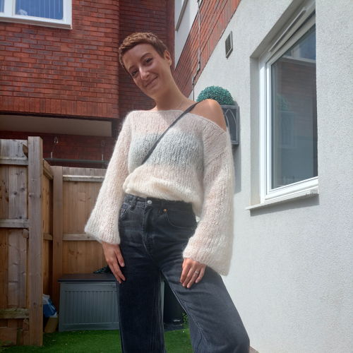 Off the shoulder mohair sweater - knitting pattern