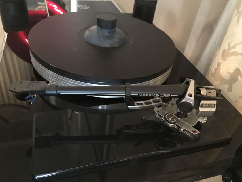 VPI Industries TNT TURNTABLE WITH SME 309 TONEARM ( PRICE REDUCE )