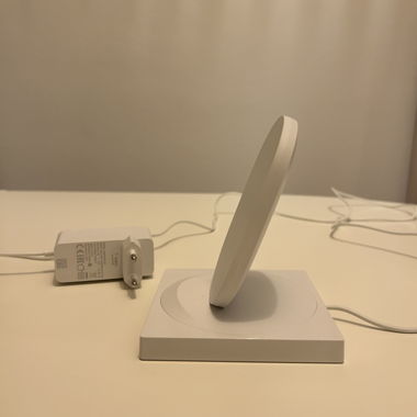 Belkin Boost Charge 7.5W Wireless Charging Stand