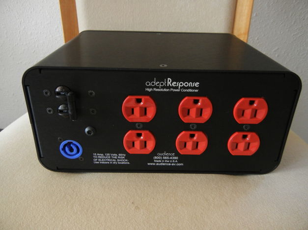 Audience aR6T Teflon power conditioner 110V black  with...