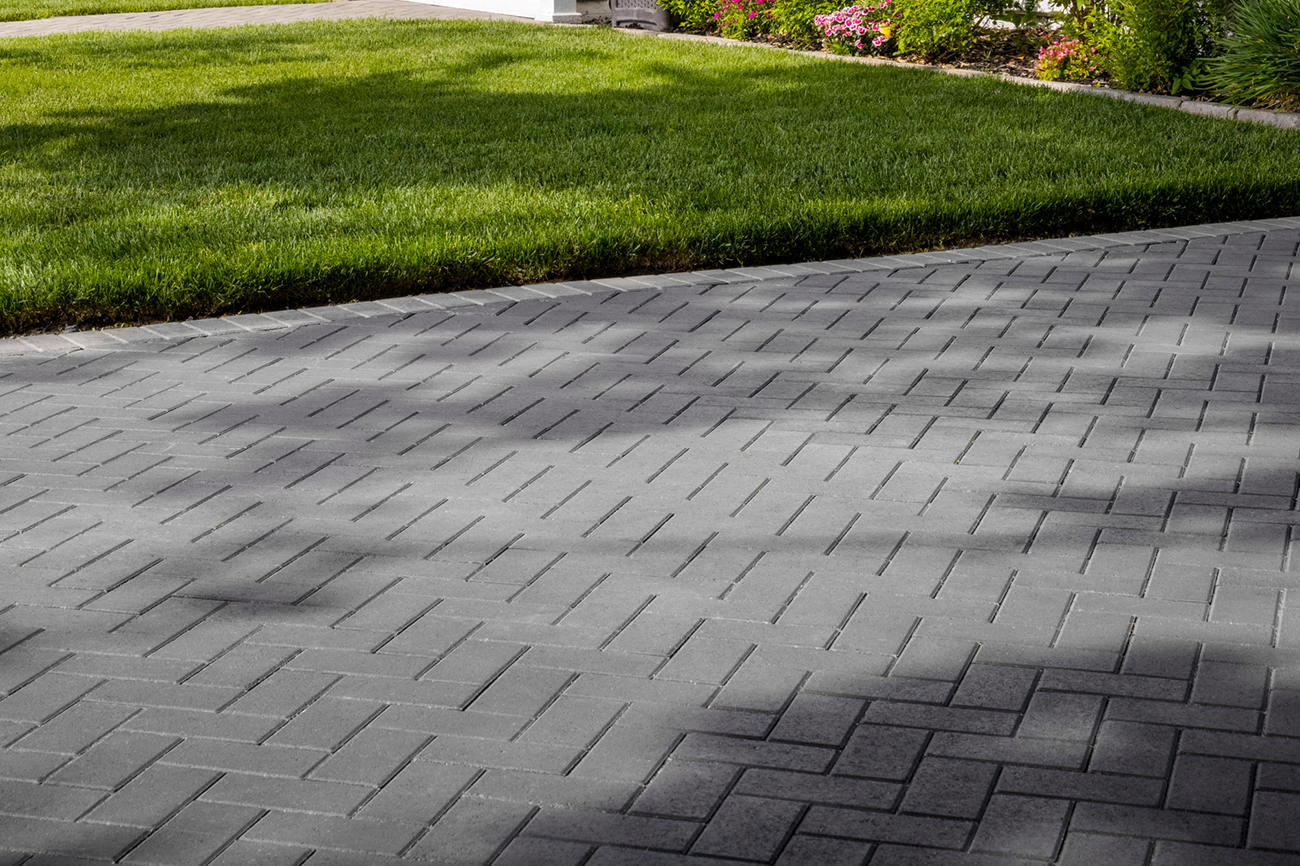 Drive way made with Holland Pavers