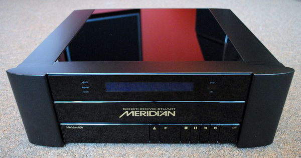 Meridian 800 v.4 DAX DVD/CD Player