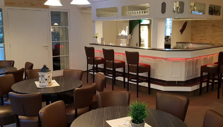 tanzschule sandmann bar und sitzmöglichkeiten