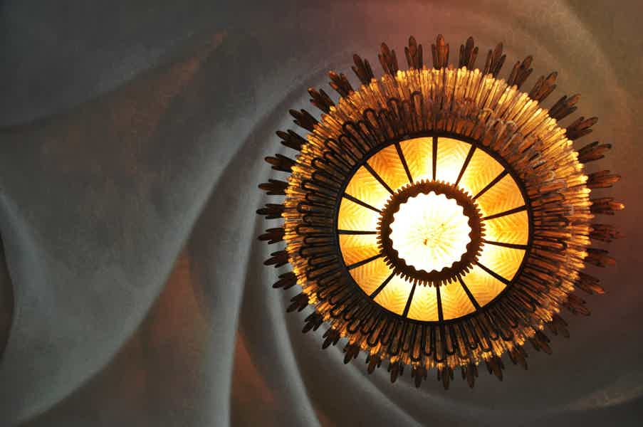 Complete Gaudi Tour: Casa Batllo, Park Guell & Sagrada Familia - photo 1