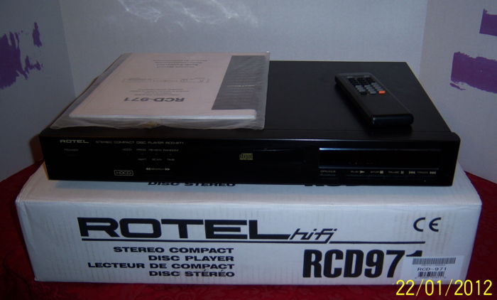 Rotel RCD-971 HDCD CD PLAYER